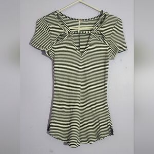 Free People Striped black and white cut out top sz Large